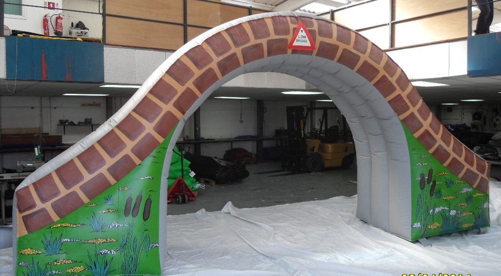 Inflatable Road Arch Manufacturer